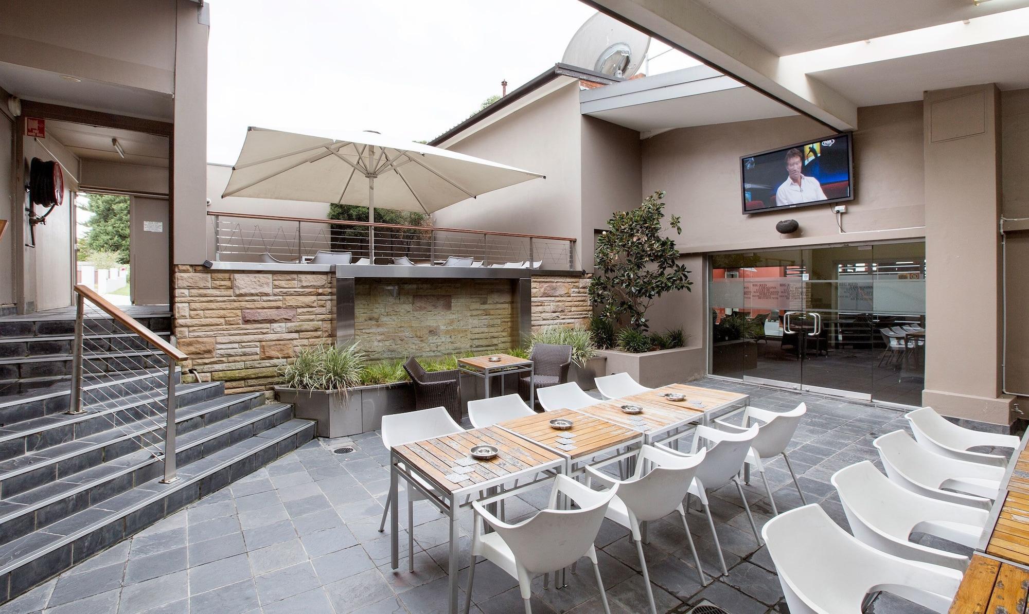 Bar/Salón Nightcap at Chester Hill Hotel