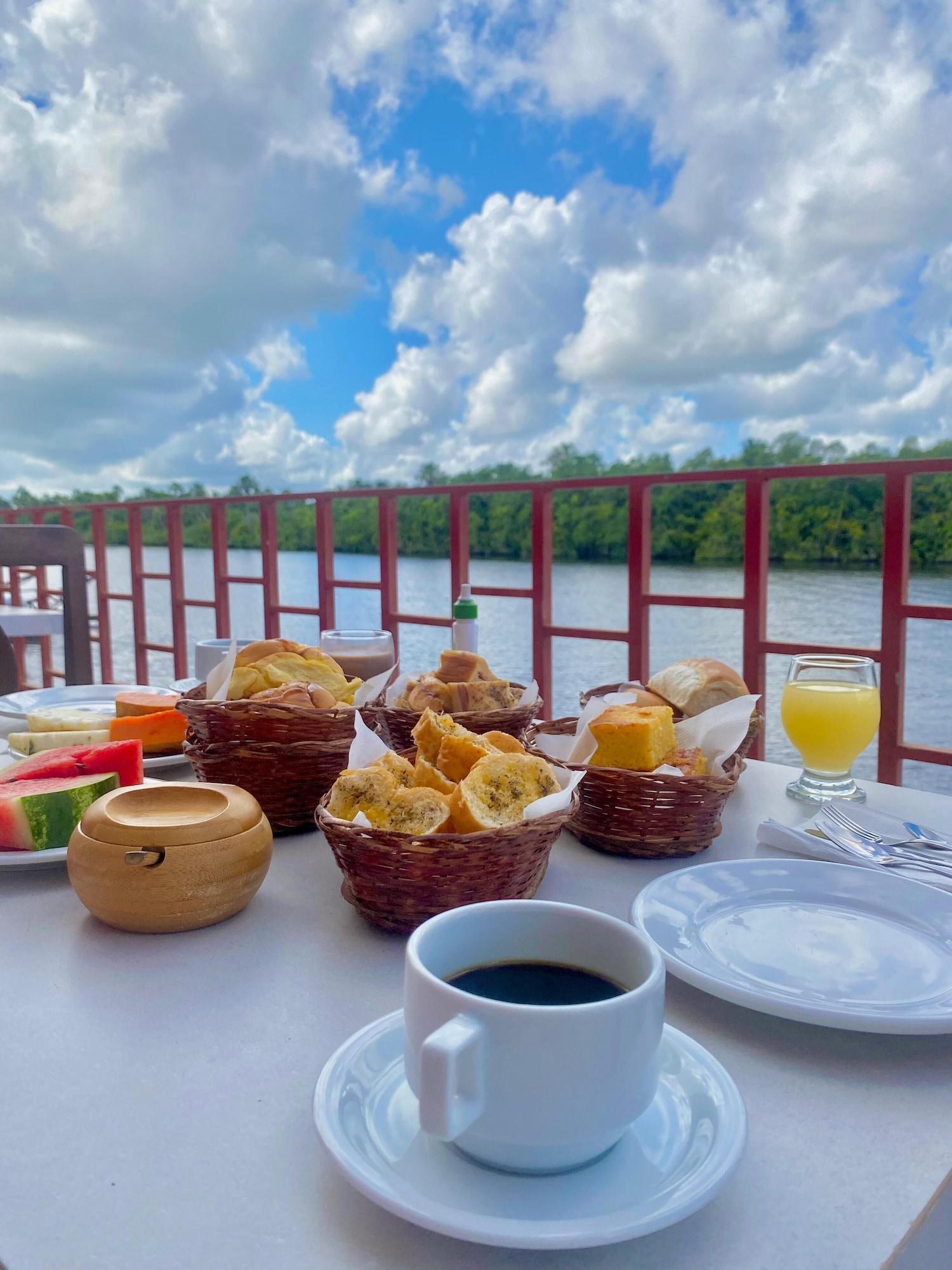 Restaurant Hotel Beira Rio Preguiças