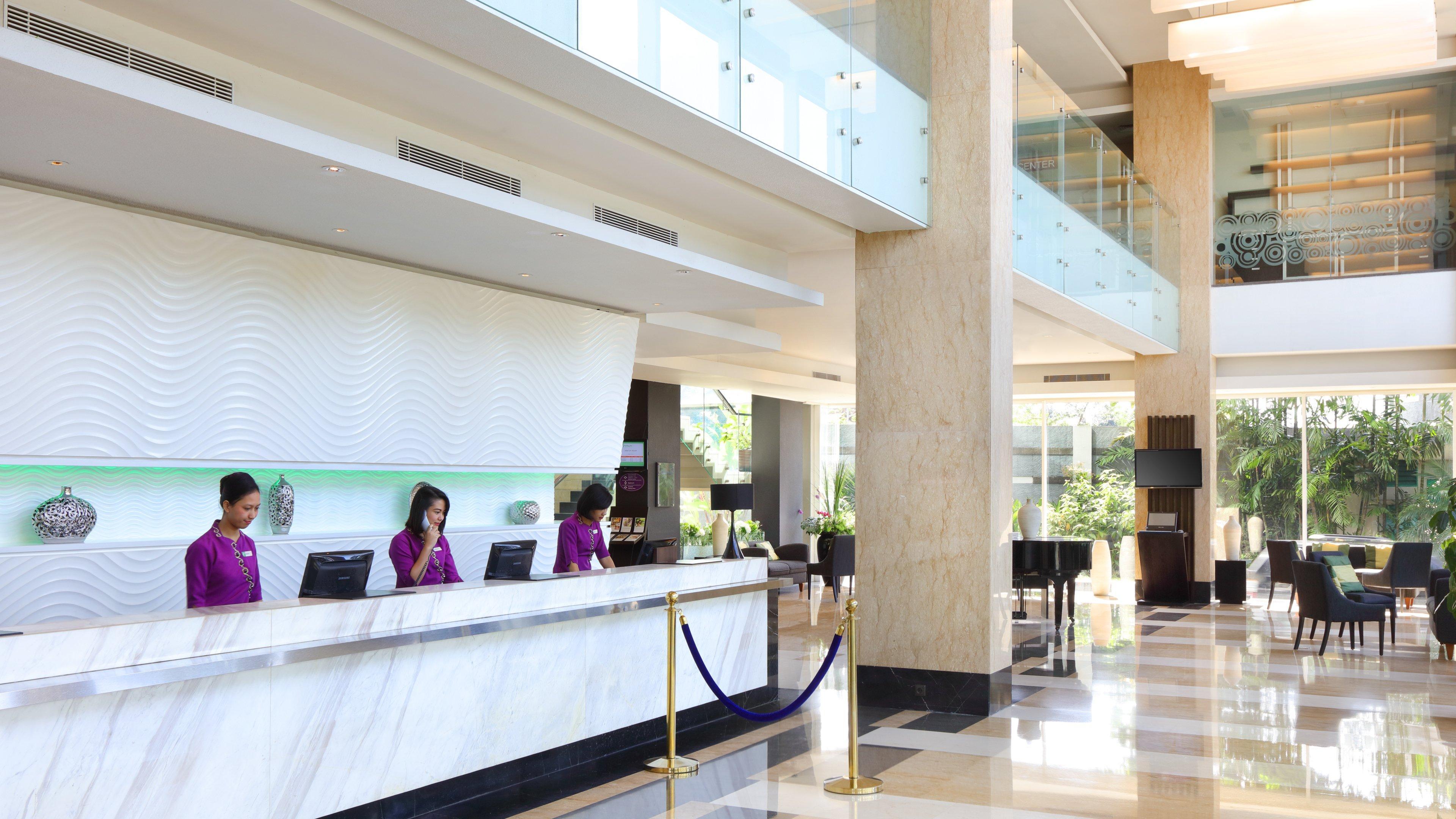 Vista Lobby Holiday Inn Bandung Pasteur by IHG