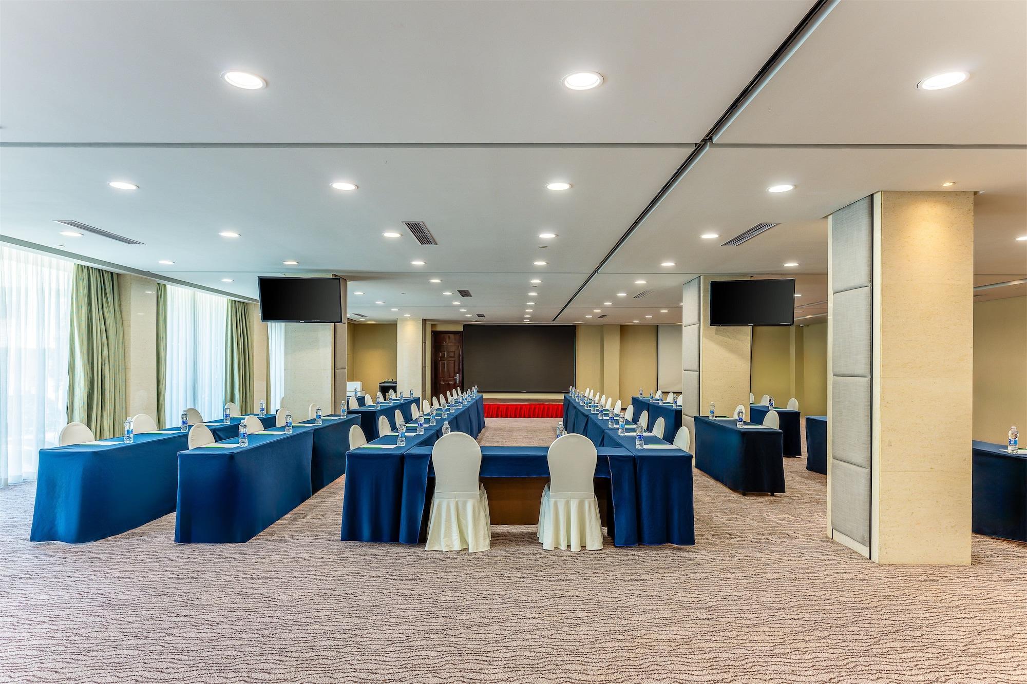 Sala de Reuniones Holiday Inn Riverside Wuhan by IHG