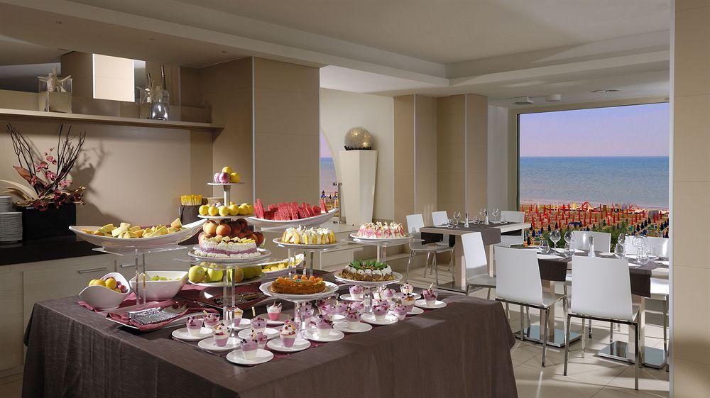 Restaurant Yes Hotel Touring