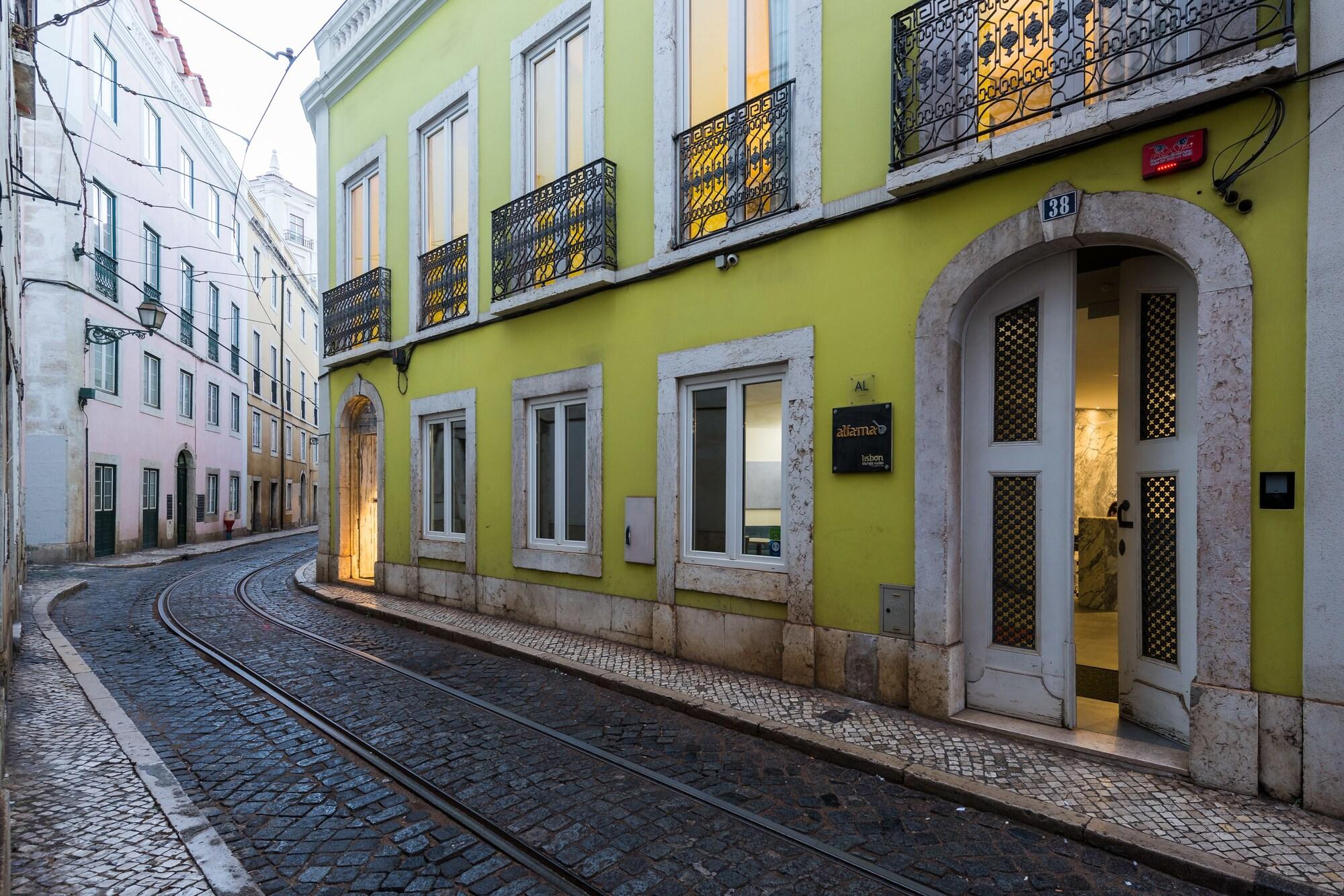 Vista Exterior Alfama - Lisbon Lounge Suites