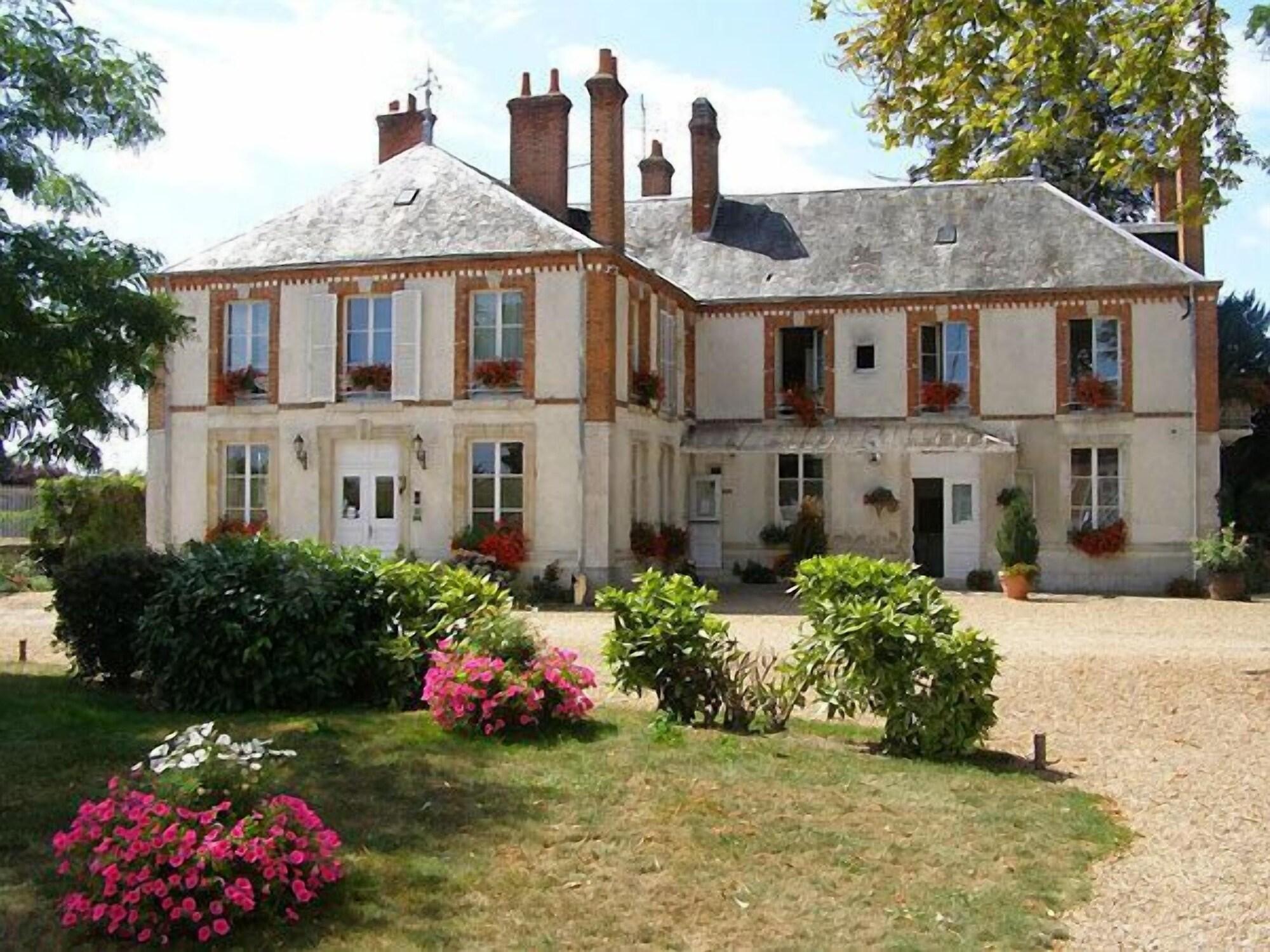 Varios Hotel La Villa des Bordes
