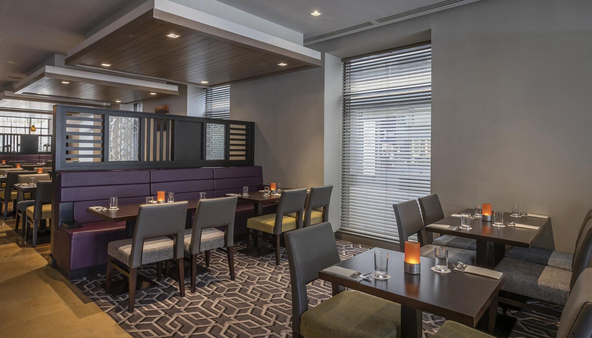 Restaurant Maldron Hotel Smithfield Dublin City
