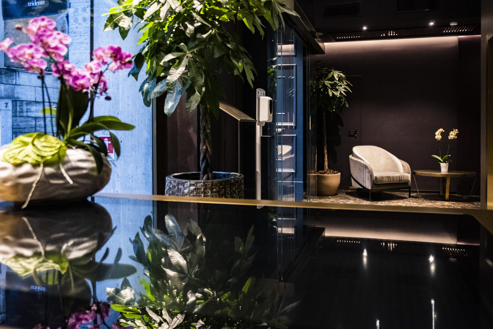 Vista Lobby U-Visionary Roma Hotel
