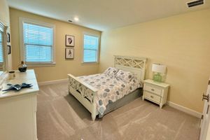 Alquiler Vacacional - NEW LISTING! Bay Forest 5 Bedroom home w/ beach shuttle & amenities!