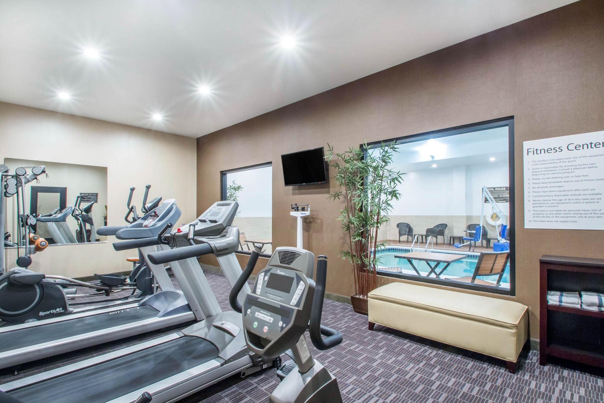 Gimnasio Holiday Inn Express and Suites Albany Airport- Wolf Road by IHG