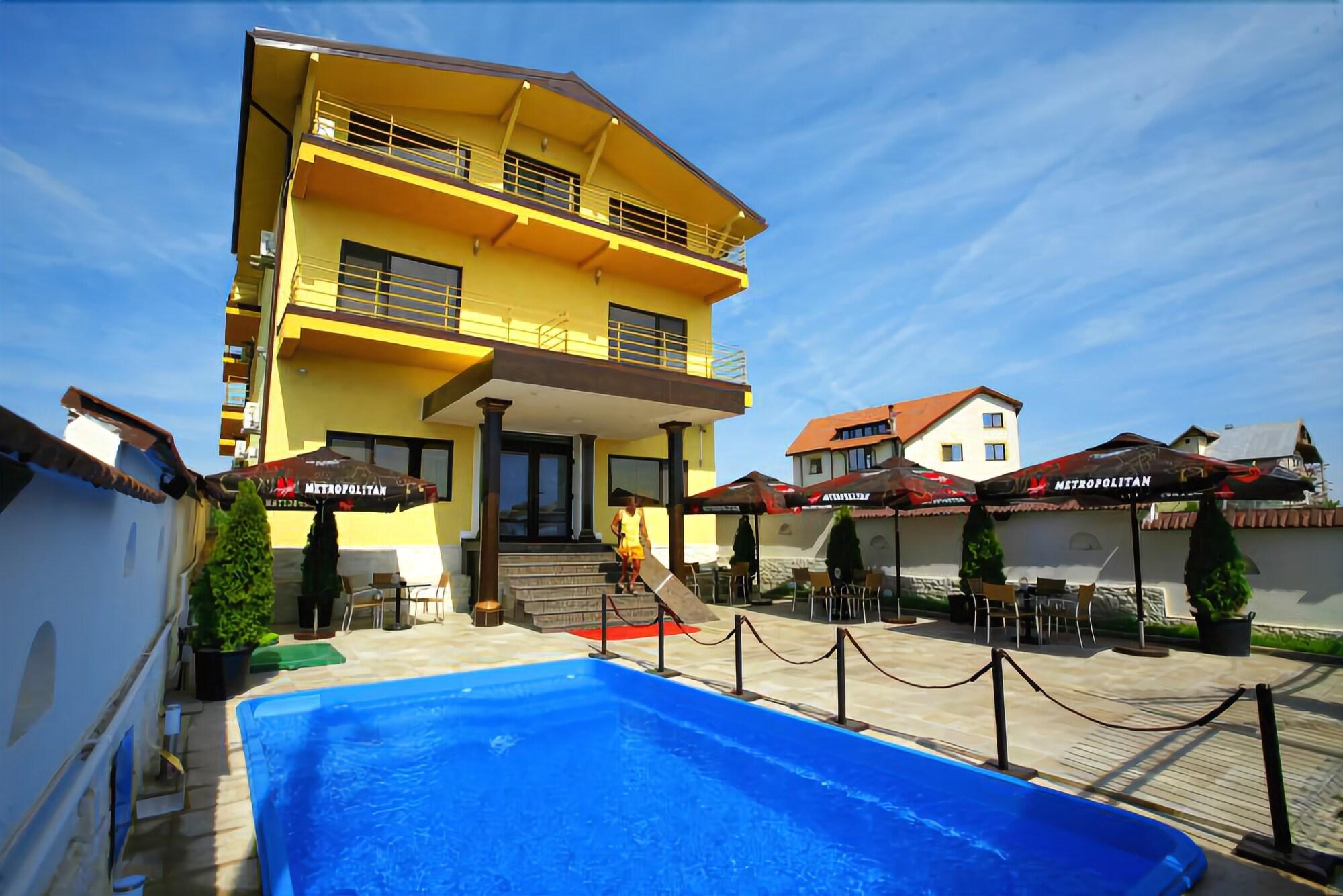 Vista Exterior Pensiunea SIERA