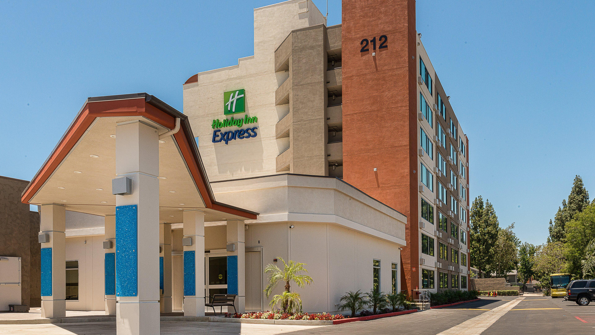Vista Exterior Holiday Inn Express Fullerton - Anaheim by IHG