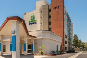 Alojamiento - Holiday Inn Express Fullerton - Anaheim by IHG