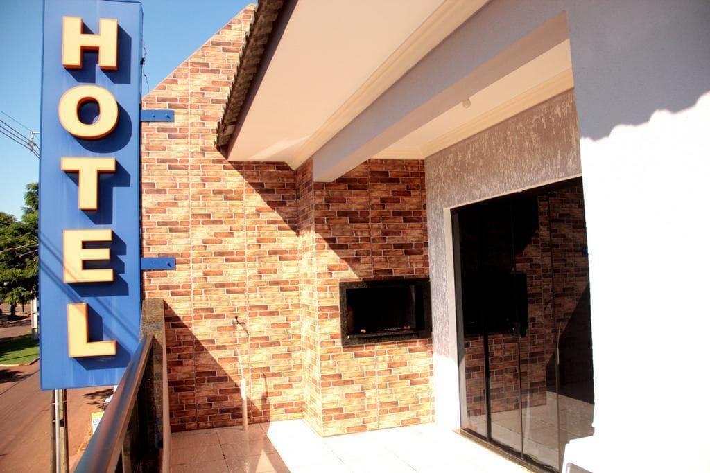 Vista Exterior Hotel Edinik