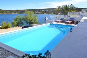 Alquiler Vacacional - Holiday beach house with private heated pool  and buoy