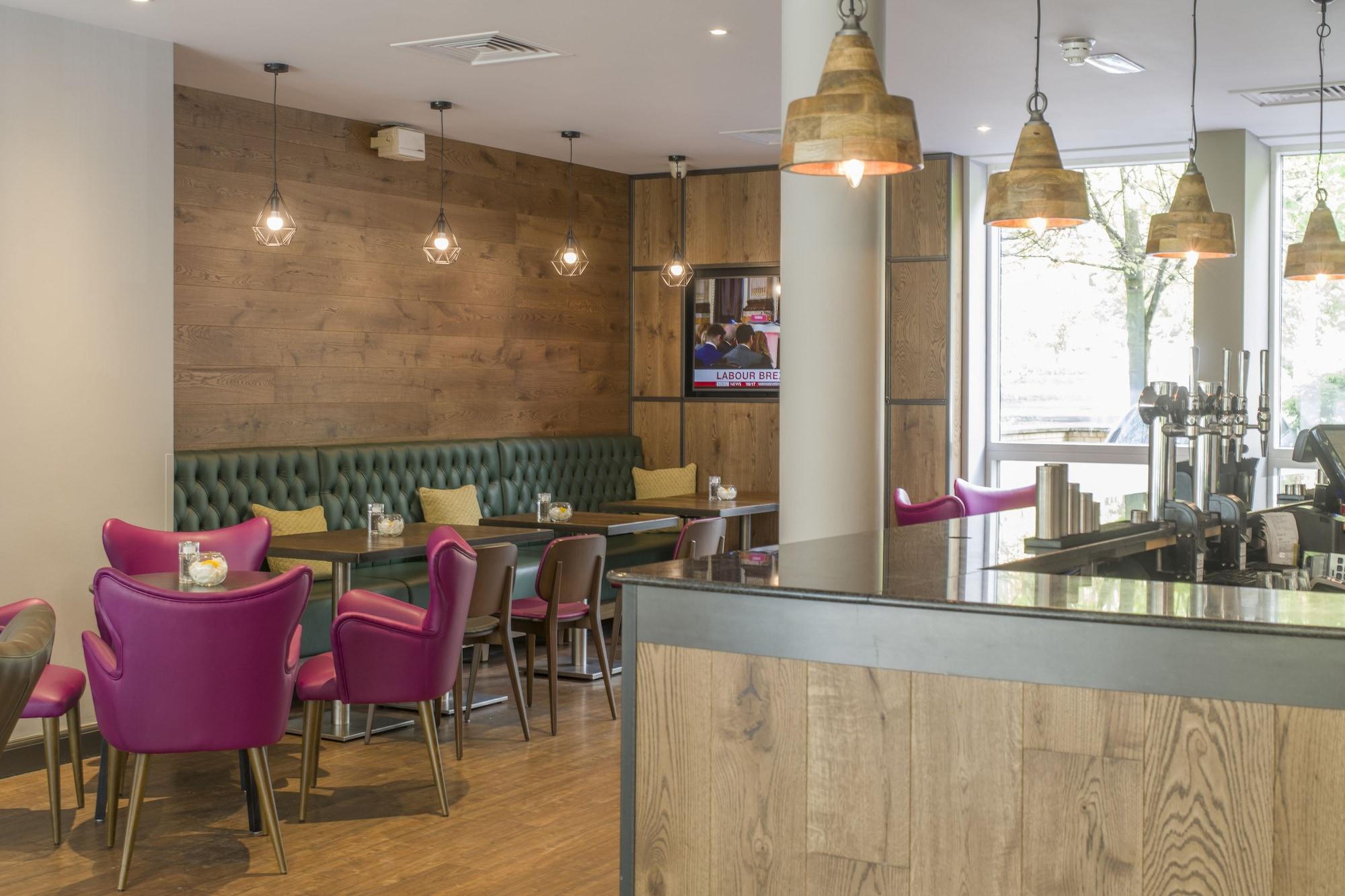 Bar/Salón Hilton Garden Inn Bristol City Centre