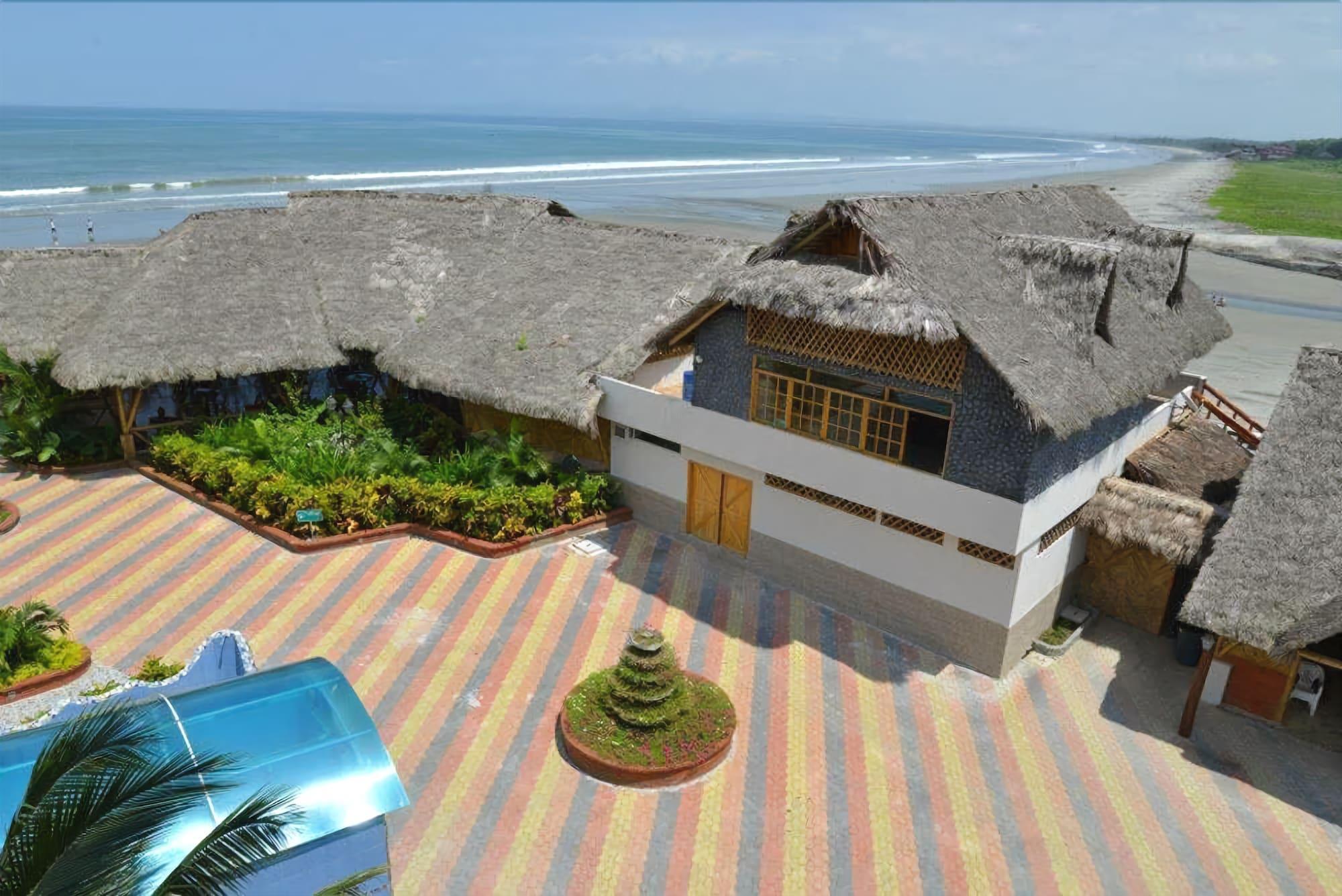 Vista Exterior Hotel Bernabeth