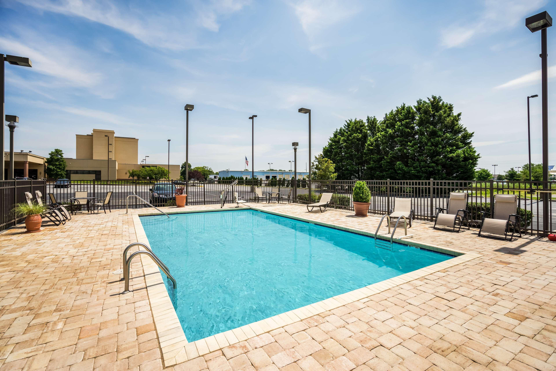 Vista Piscina Hampton Inn Dover