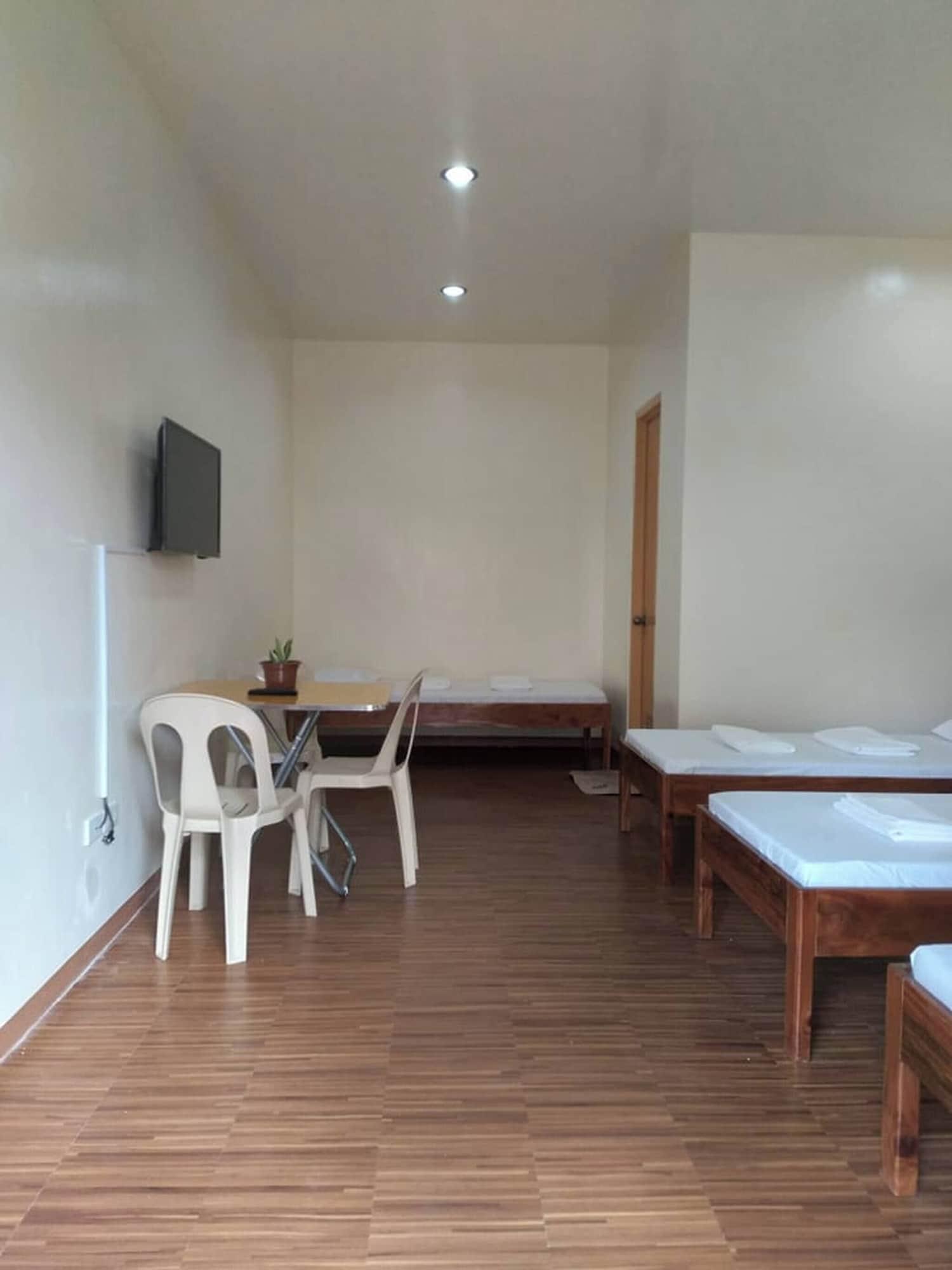 Set de Habitación Room-camiguin Lanzones Resort -quadruple