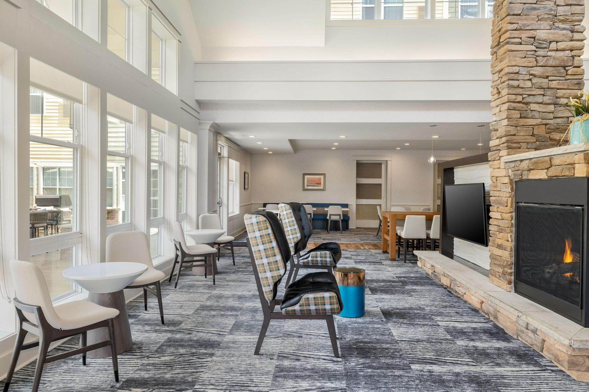 Vista Lobby Residence Inn Long Island Islip/Courthouse Complex