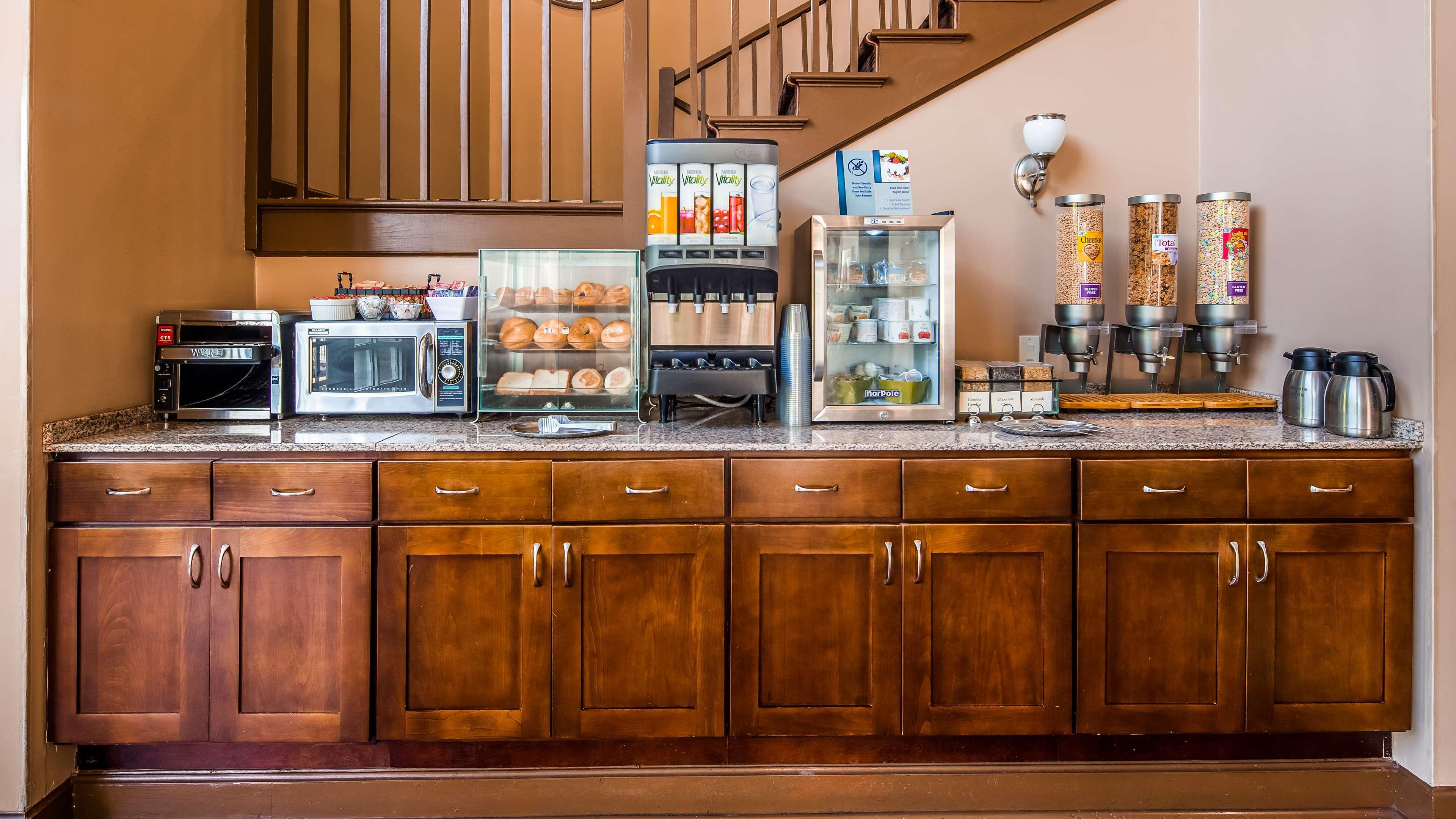 Restaurant Best Western Plus The Inn & Suites At The Falls