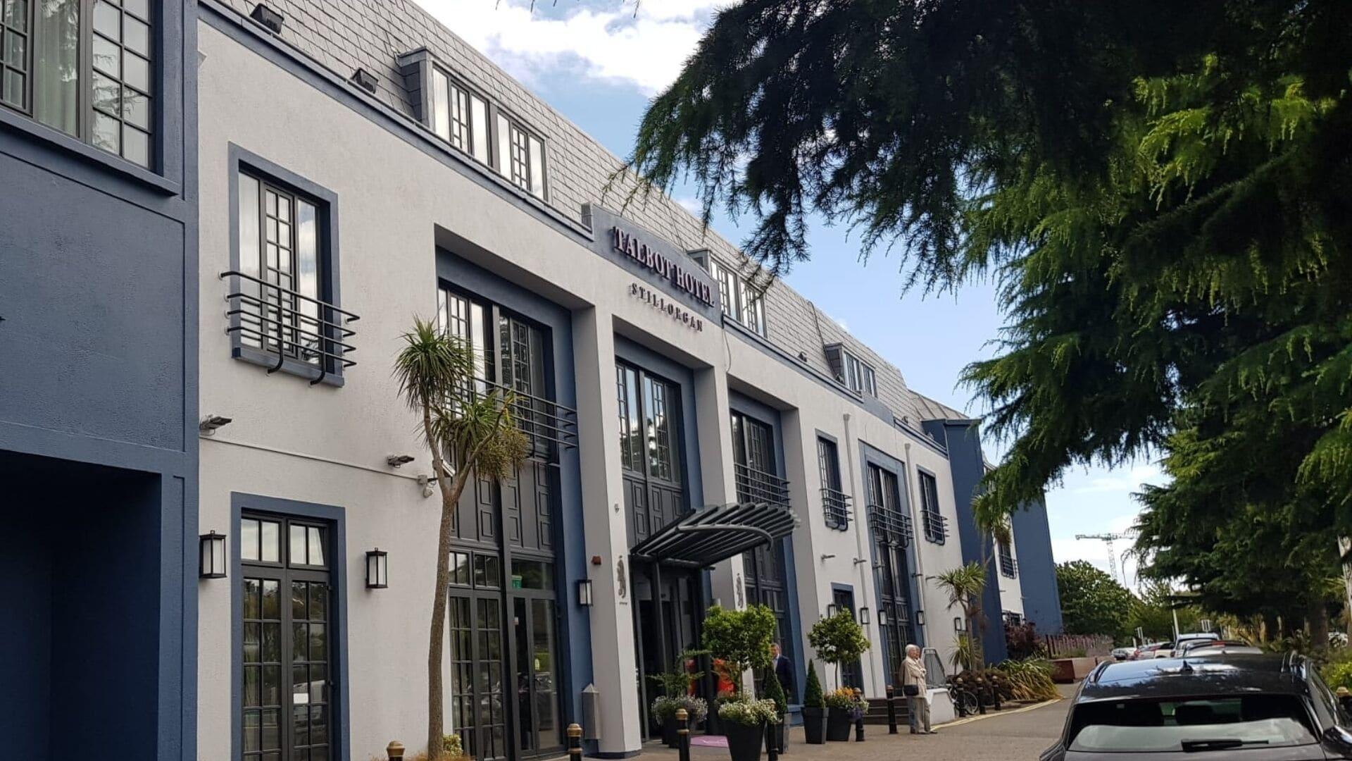 Vista Exterior Talbot Hotel Stillorgan