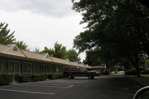 Alojamiento - T-Bird Motor Inn