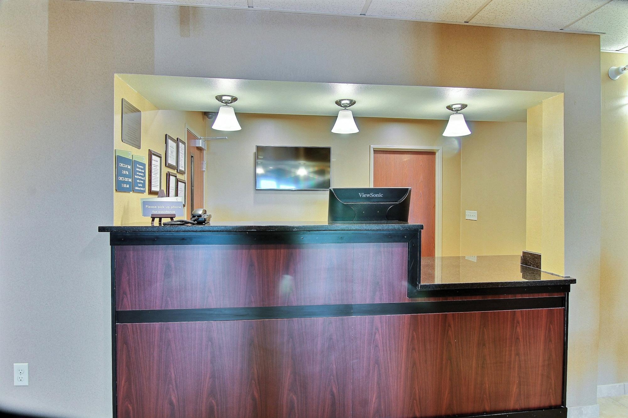 Vista Exterior Cobblestone Hotel & Suites - Beulah