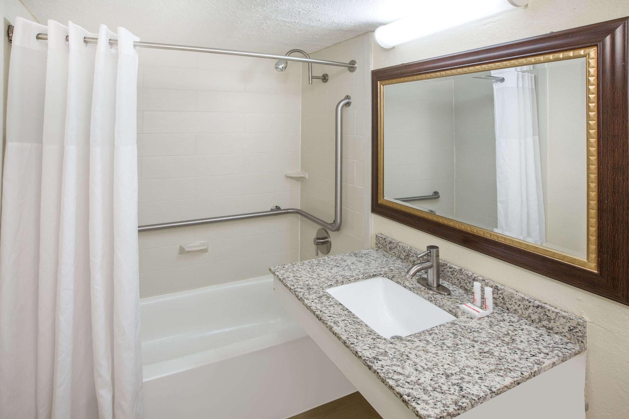 Equipamiento de Habitación Days Inn by Wyndham Little Rock/Medical Center