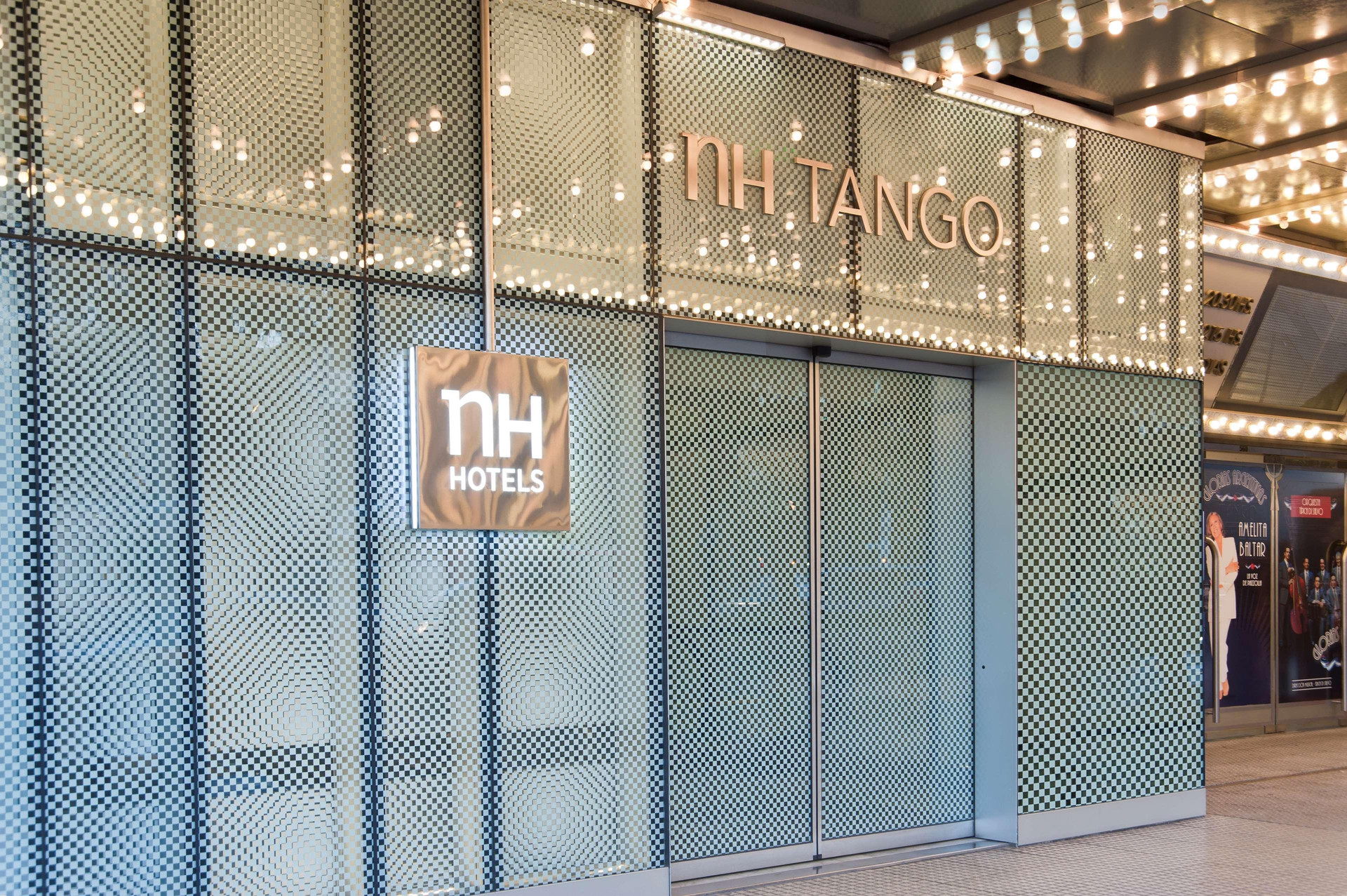 Vista Exterior NH Buenos Aires Tango
