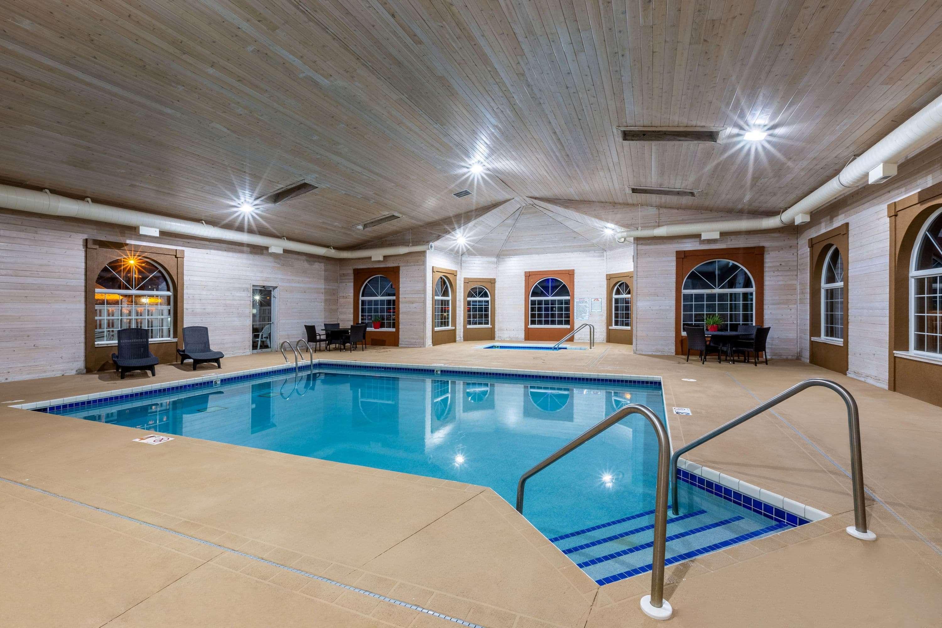 Vista Piscina Americinn By Wyndham Jefferson