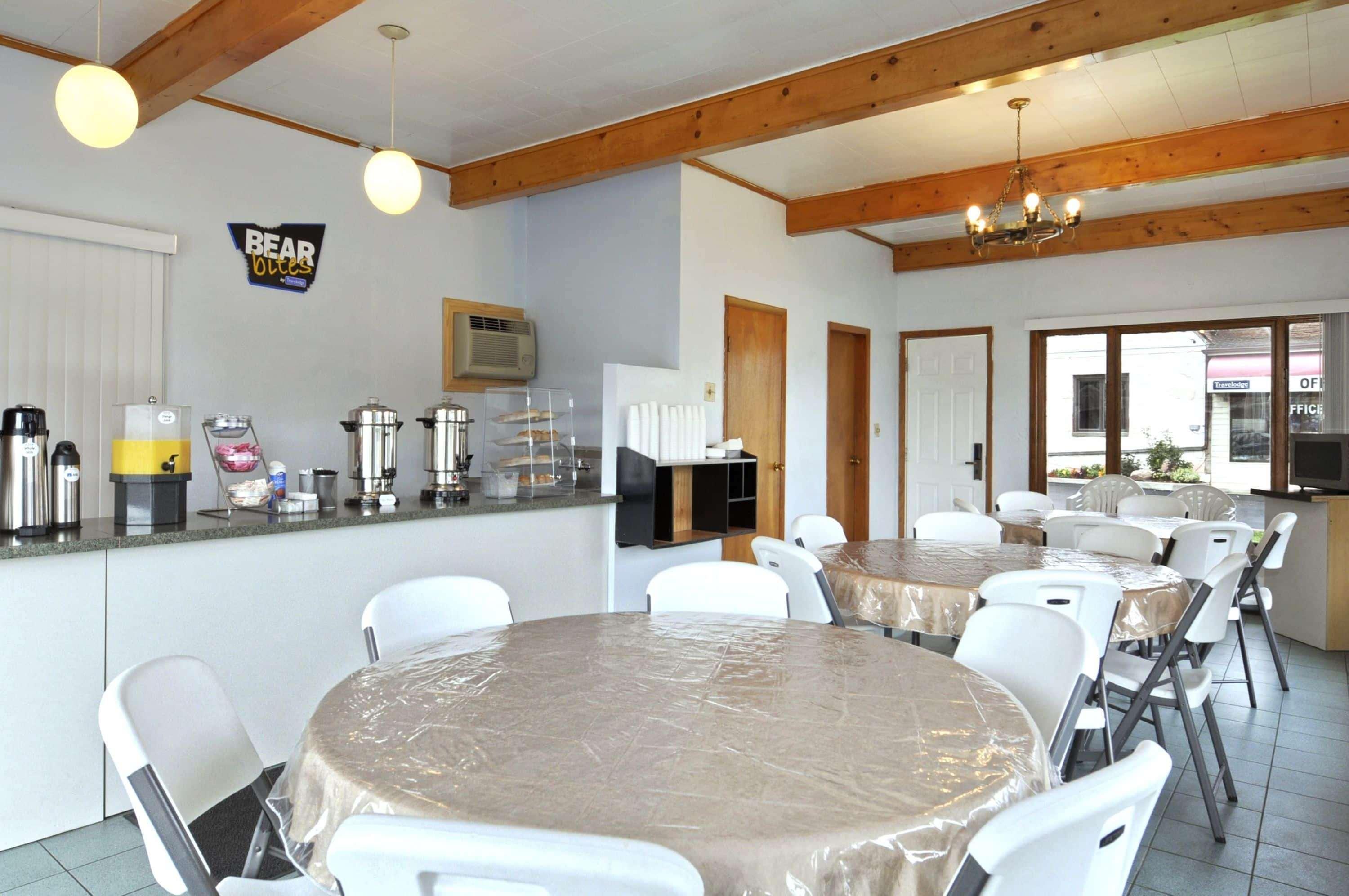Restaurant Travelodge by Wyndham Niagara Falls