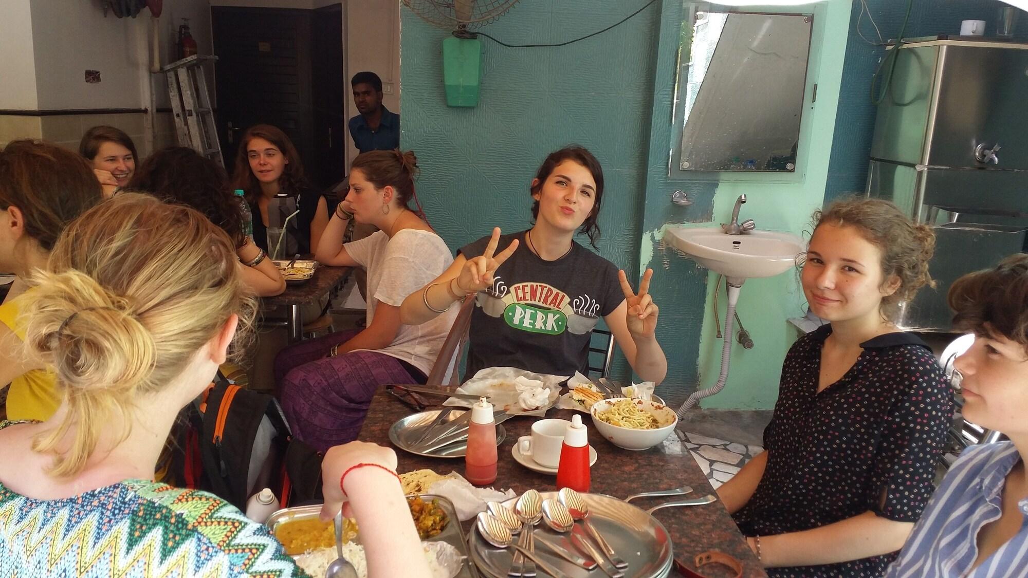 Restaurant Hotel Amax Inn