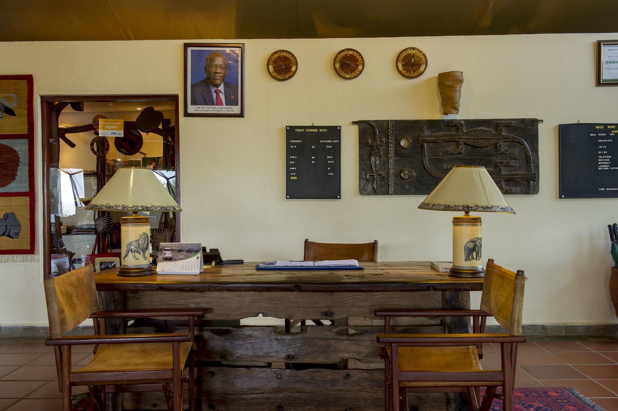 Vista Lobby Mbuzi Mawe Serena Camp