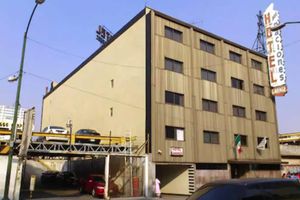 Alojamiento - Hotel Dos Naciones
