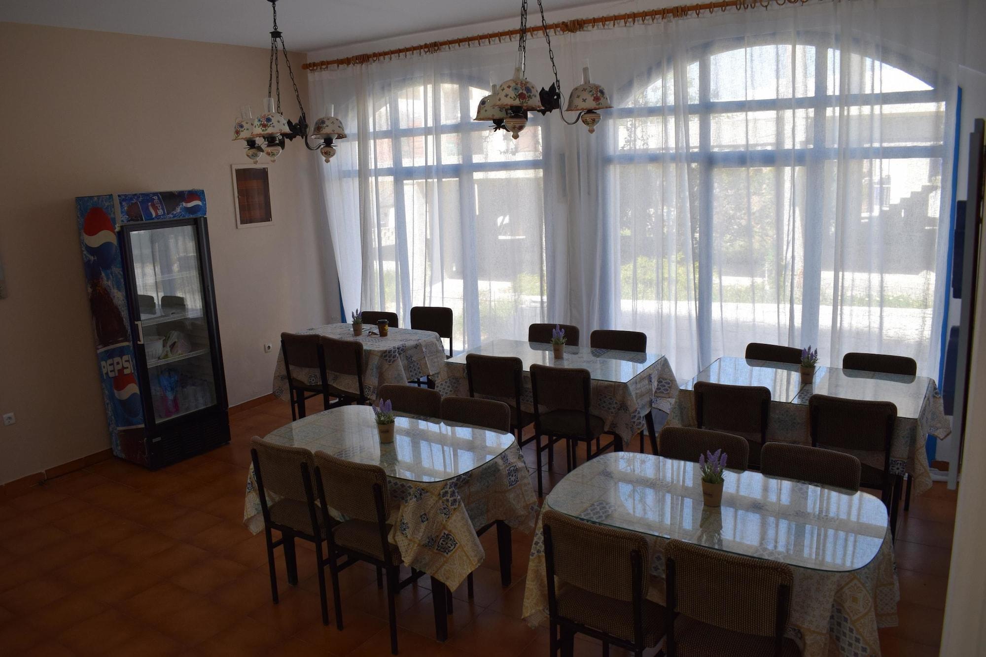 Bar/Salón Aratos Hotel