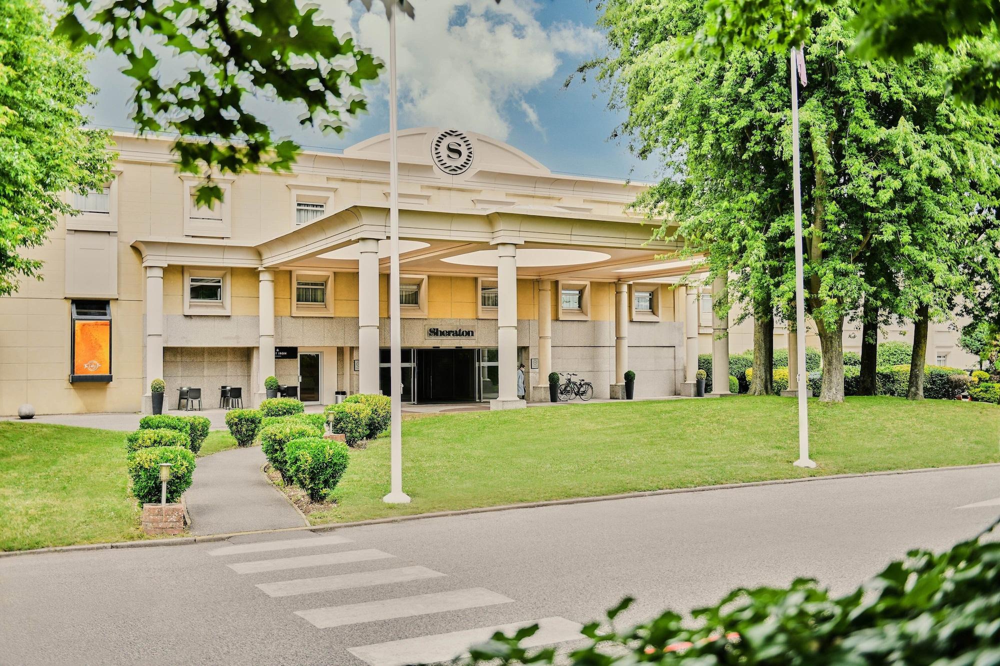 Vista Exterior Sheraton Heathrow Hotel