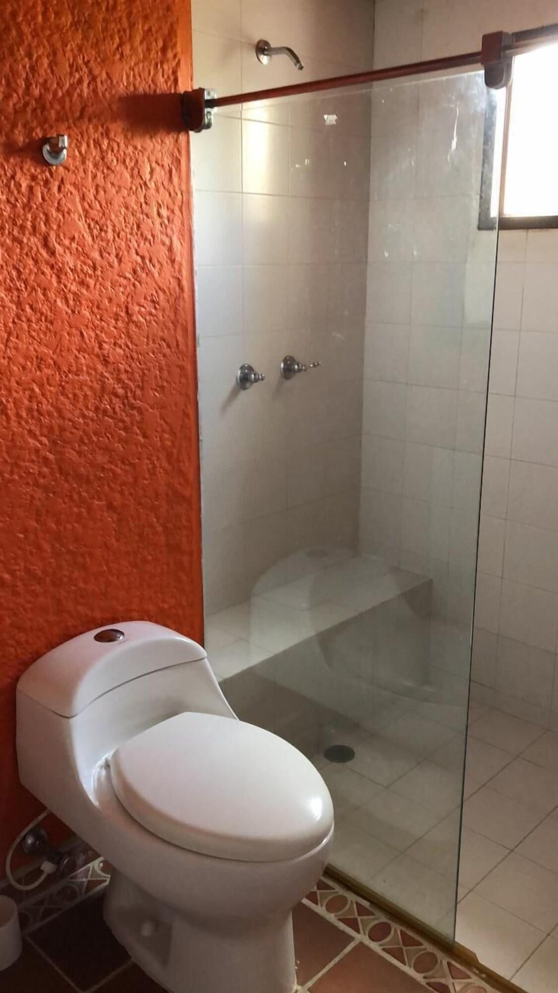 Equipamiento de Habitación Hotel La Perla