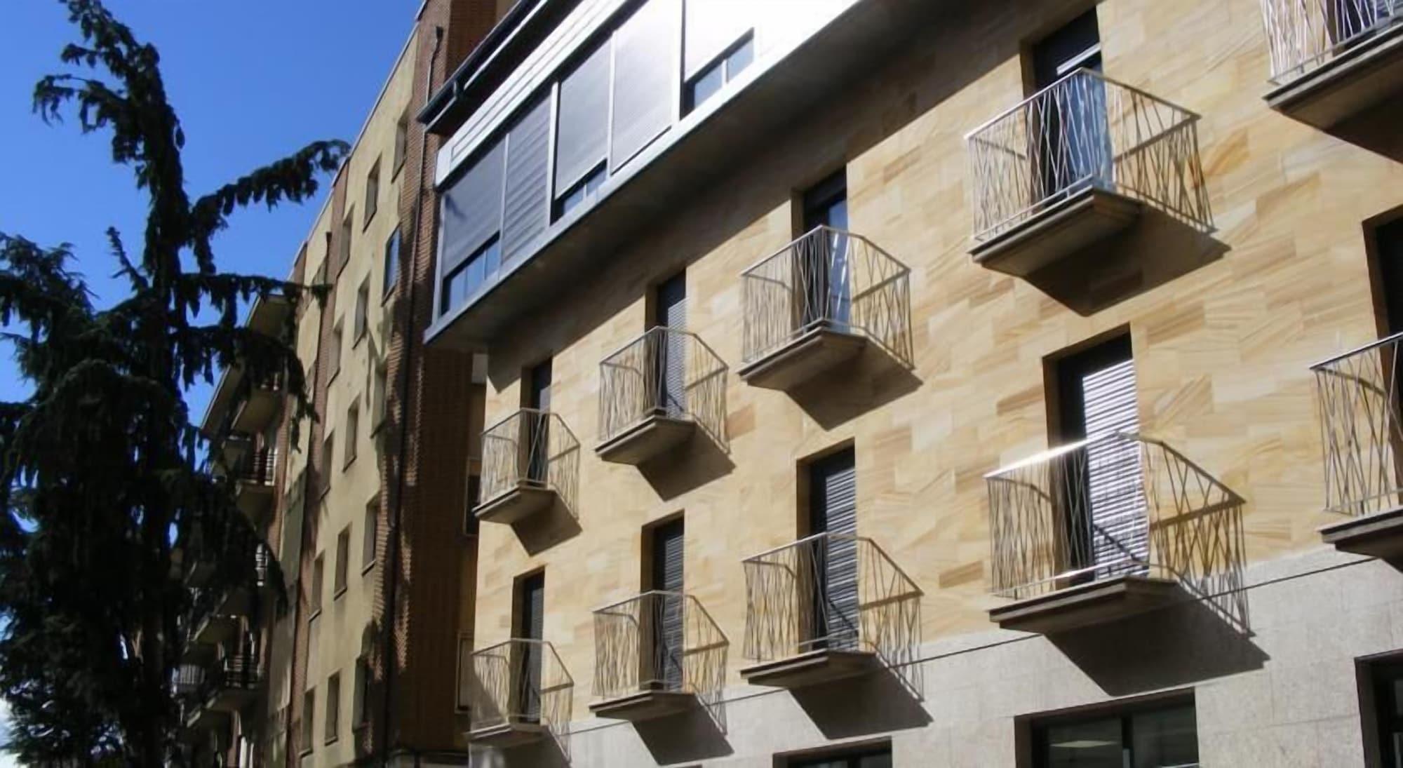 Vista Exterior Imprenta Musical Alojamiento