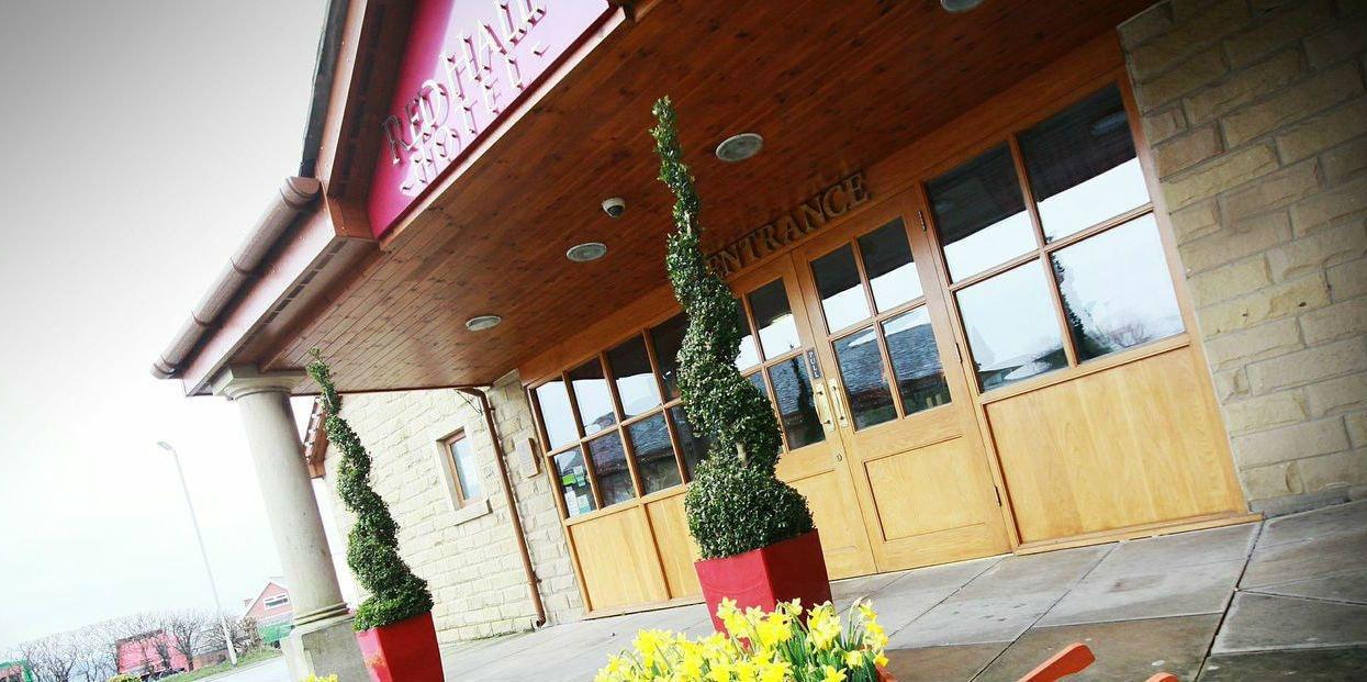 Vista Lobby Red Hall Hotel