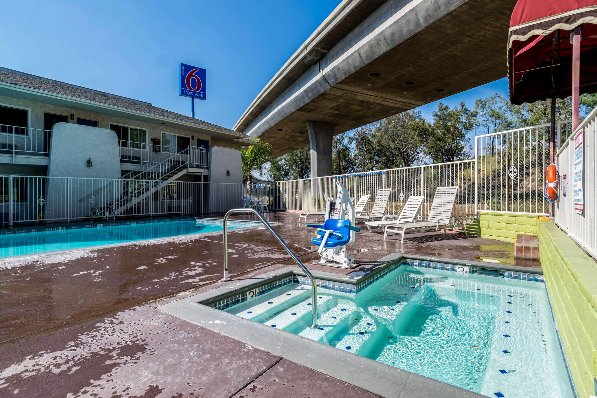 Spa Motel 6 Redlands, CA