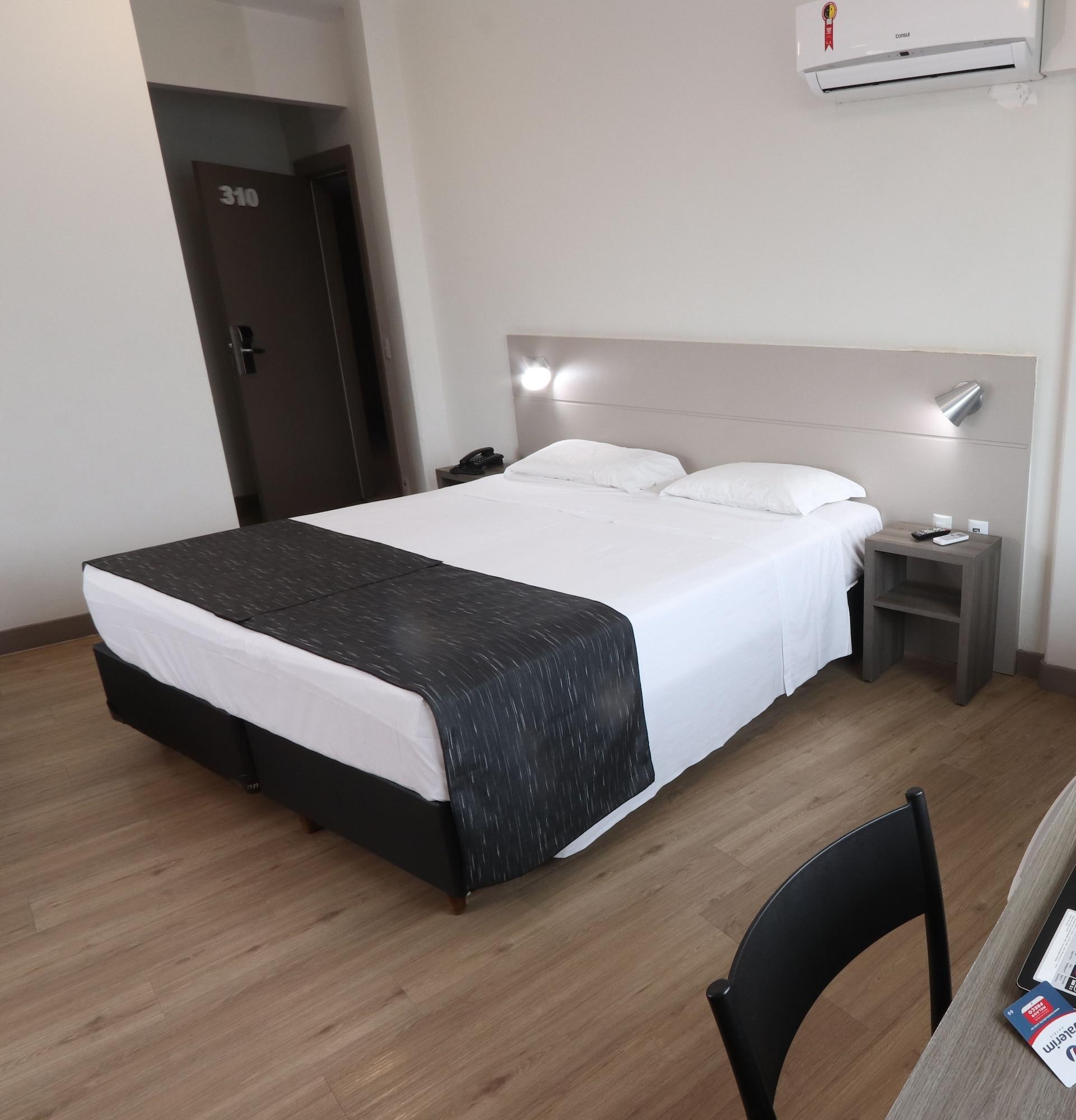 Varios Hotel Valerim Itajaí