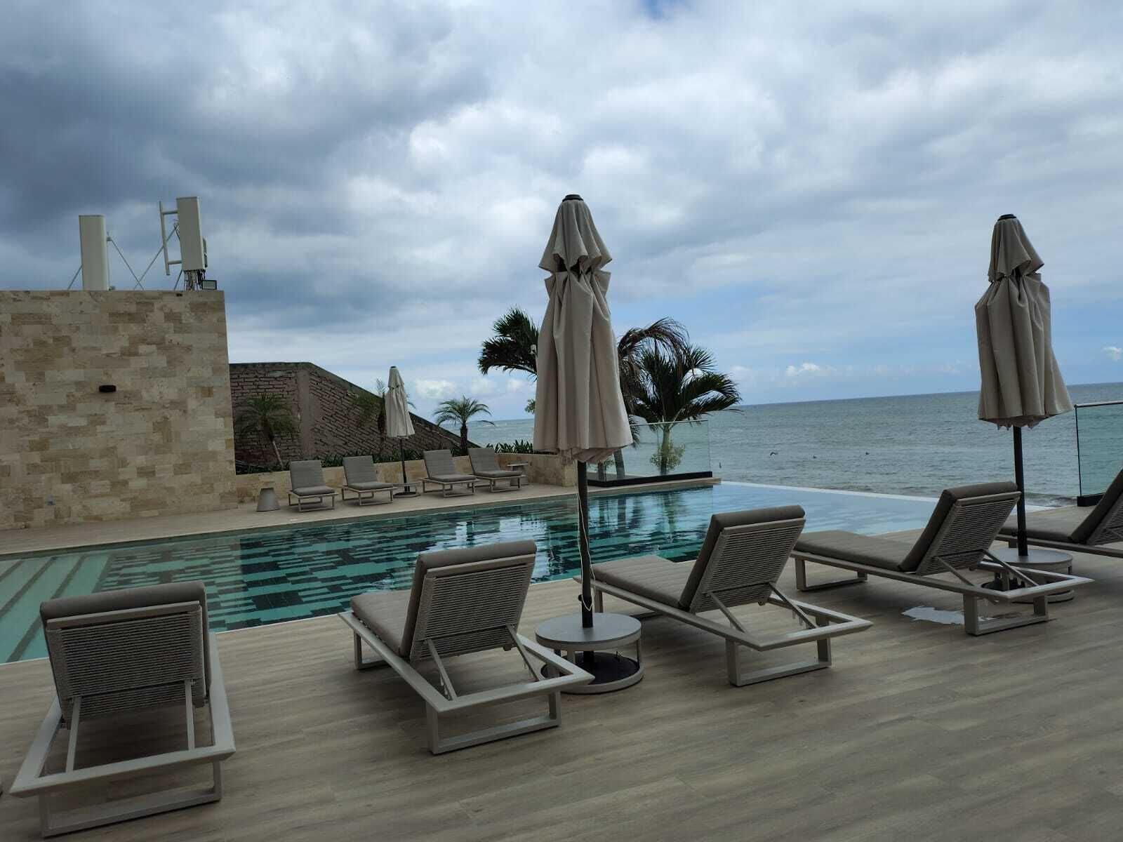 Vista Piscina Mantahost Hotel