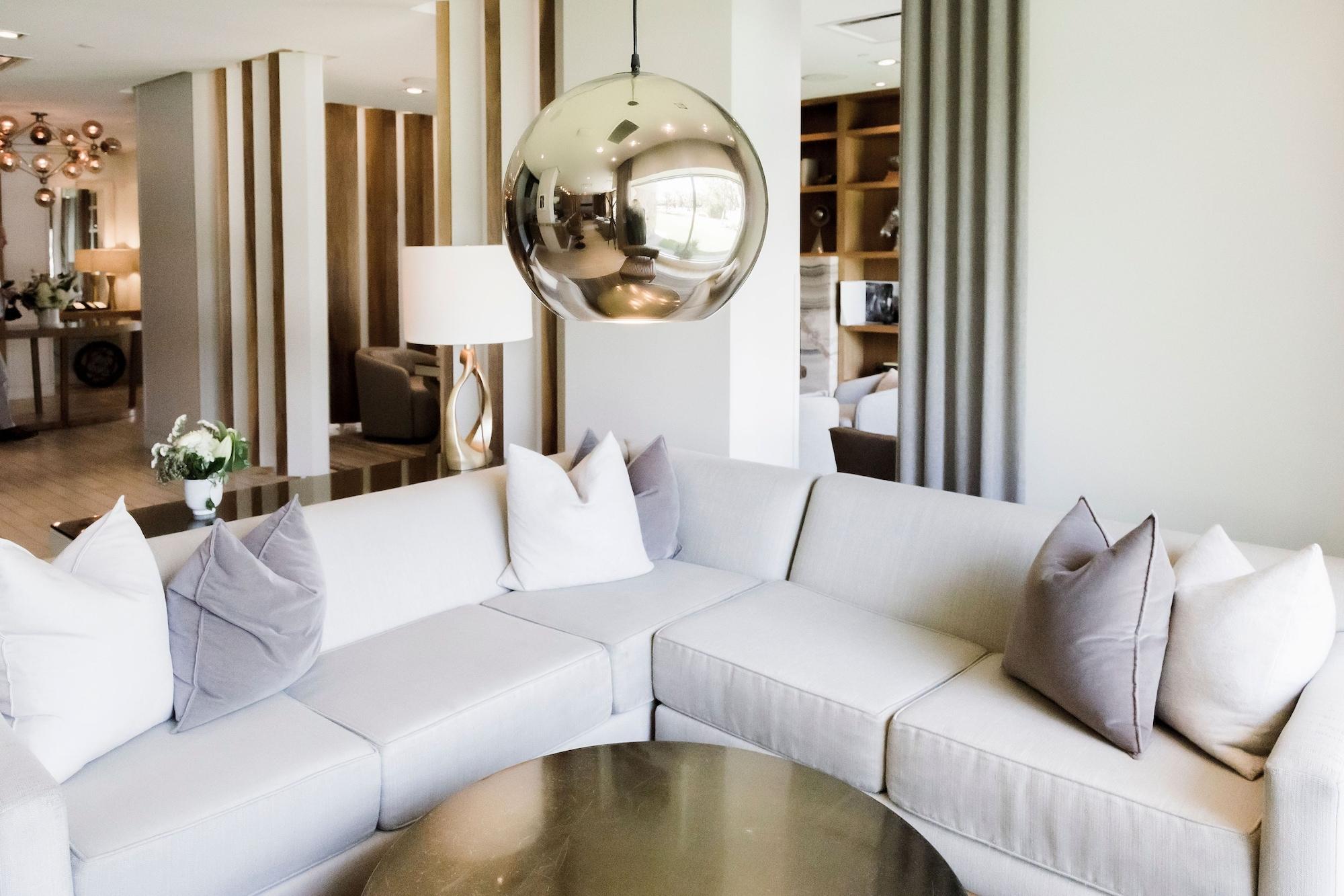 Vista Lobby The James Hotel