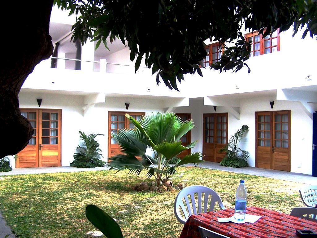 Vista Exterior Casa Mara Guest House