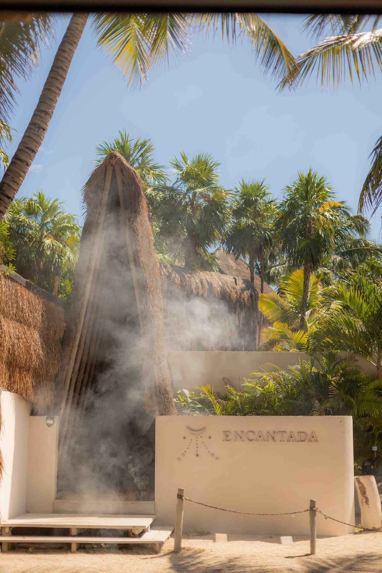 Vista Lobby Encantada Tulum