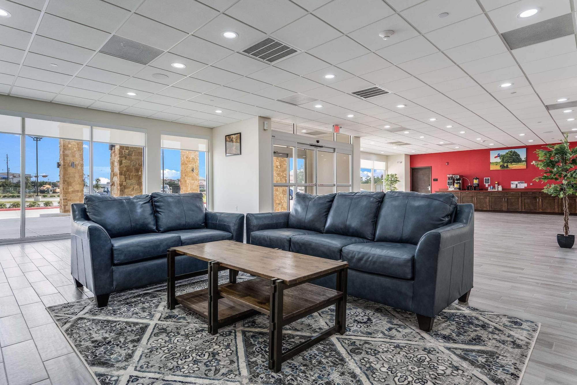 Vista Lobby Americas Best Value Inn & Suites Katy