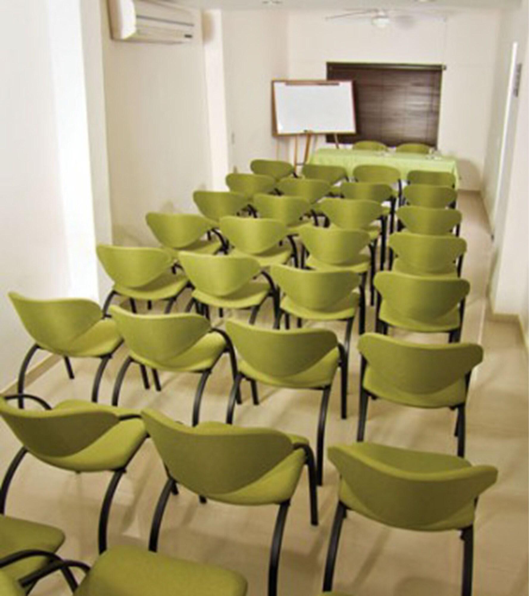 Sala de Reuniones Hotel Palma 70