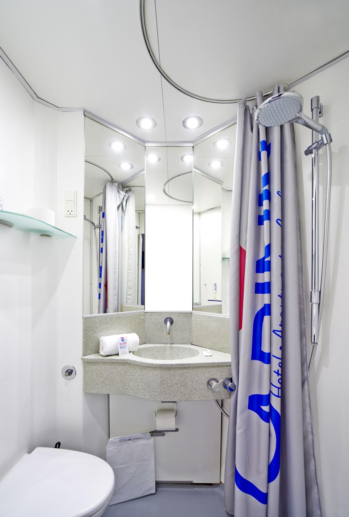 Equipamiento de Habitación CABINN Scandinavia Hotel