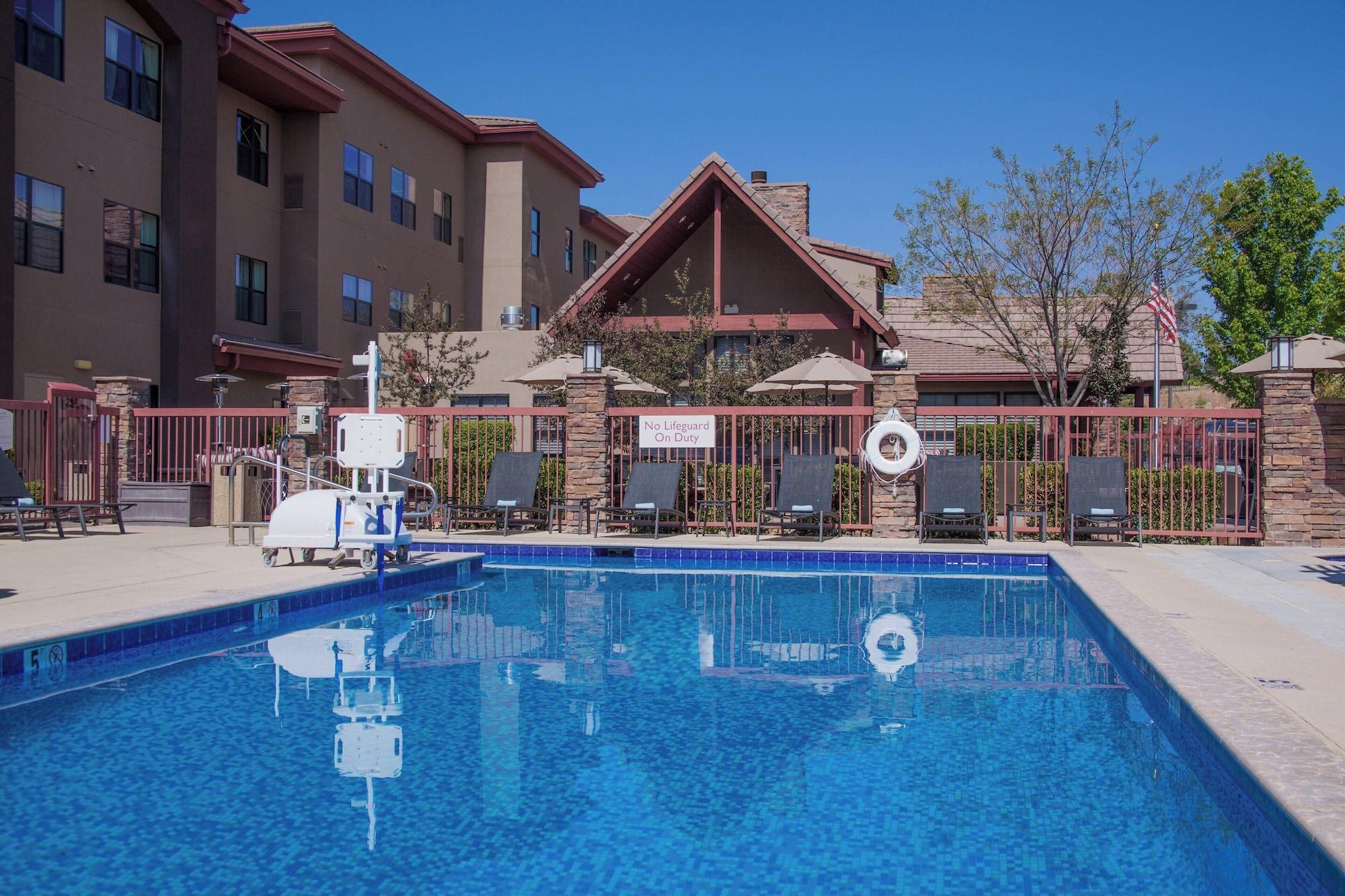 Vista Piscina Residence Inn by Marriott Prescott