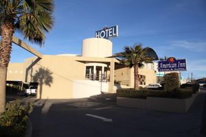 Alojamiento - American Inn Hotel & Suites Hidalgo del Parral