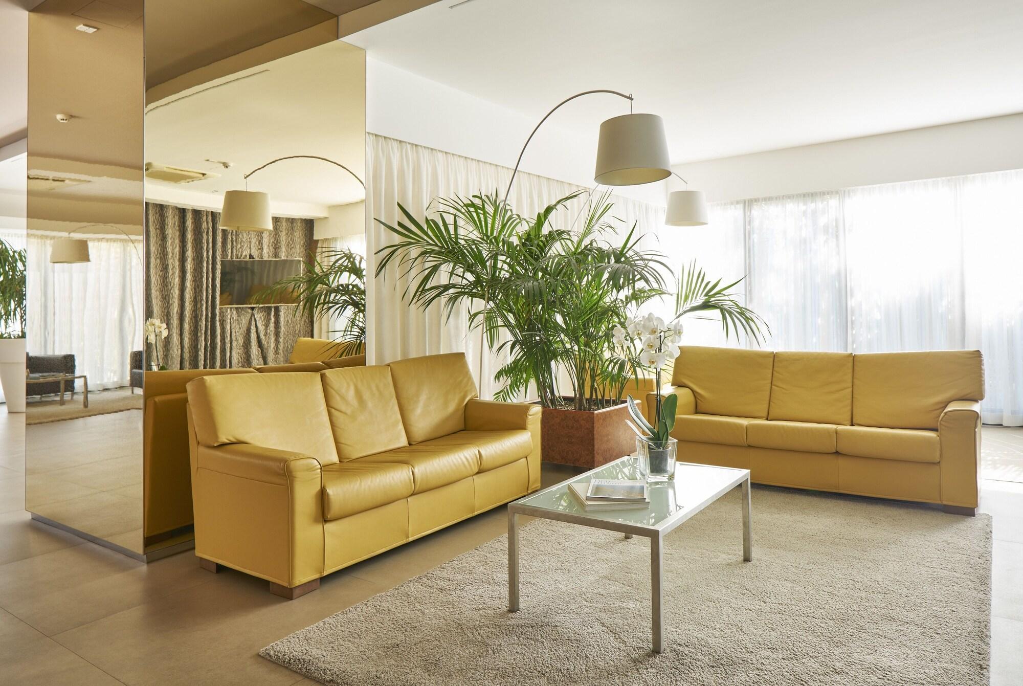 Vista Lobby Hotel Fonzari