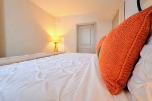 Alquiler Vacacional - Cozy King Bed 1 BR Home 5min from DCA/Mall/DC/Grocery Stores - Rare Find